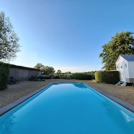 Casa-Cosi, Tourist & Business Suites & Flats With Reserved Parking And Private Terraces In Shared Garden With Seasonal Pool Included, Private Sauna Available Lokeren Luaran gambar