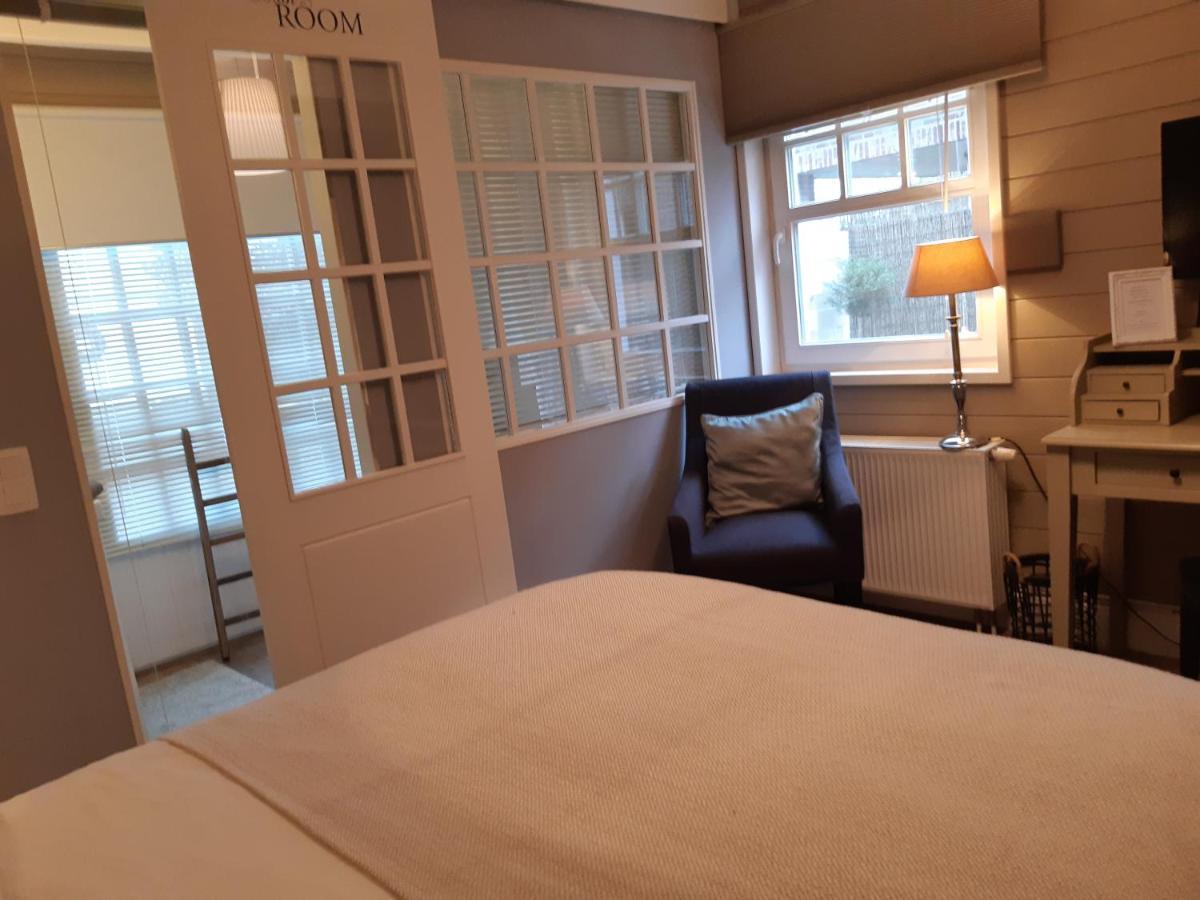 Casa-Cosi, Tourist & Business Suites & Flats With Reserved Parking And Private Terraces In Shared Garden With Seasonal Pool Included, Private Sauna Available Lokeren Luaran gambar