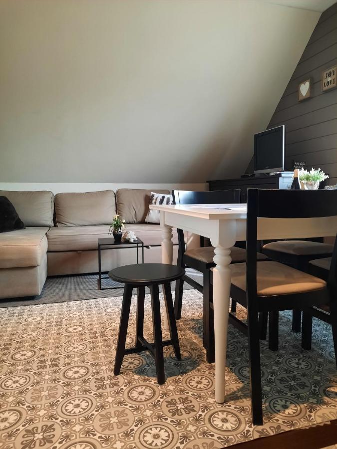Casa-Cosi, Tourist & Business Suites & Flats With Reserved Parking And Private Terraces In Shared Garden With Seasonal Pool Included, Private Sauna Available Lokeren Luaran gambar