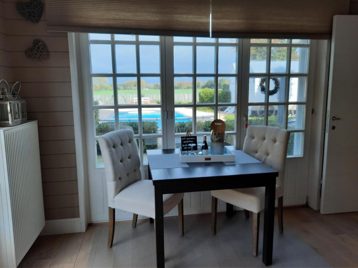Casa-Cosi, Tourist & Business Suites & Flats With Reserved Parking And Private Terraces In Shared Garden With Seasonal Pool Included, Private Sauna Available Lokeren Luaran gambar