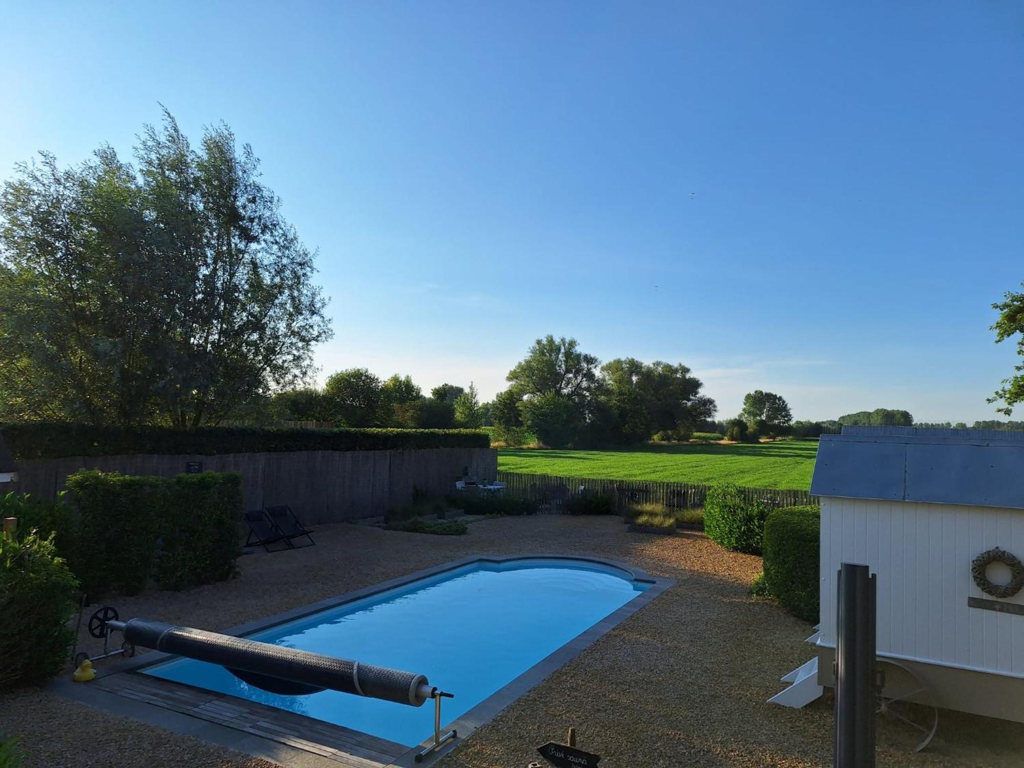 Casa-Cosi, Tourist & Business Suites & Flats With Reserved Parking And Private Terraces In Shared Garden With Seasonal Pool Included, Private Sauna Available Lokeren Luaran gambar