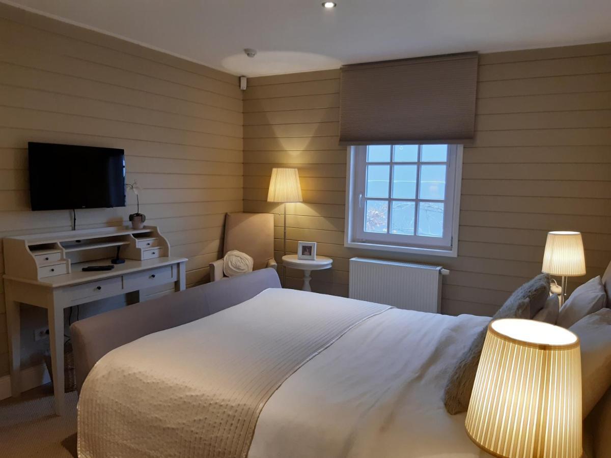 Casa-Cosi, Tourist & Business Suites & Flats With Reserved Parking And Private Terraces In Shared Garden With Seasonal Pool Included, Private Sauna Available Lokeren Luaran gambar